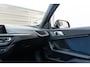 BMW 1-Serie 118i High Executive M sport / CARPLAY / MAXTON / SFEERVERLICHTING / STOELVERWARMING