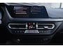 BMW 1-Serie 118i High Executive M sport / CARPLAY / MAXTON / SFEERVERLICHTING / STOELVERWARMING
