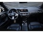 BMW 1-Serie 118i High Executive M sport / CARPLAY / MAXTON / SFEERVERLICHTING / STOELVERWARMING