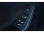 BMW 1-Serie 118i High Executive M sport / CARPLAY / MAXTON / SFEERVERLICHTING / STOELVERWARMING