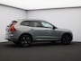 Volvo XC60 2.0 T6 Plug-in hybrid AWD Plus Dark / Pano. dak / Harman Kardon Audio / all season banden / Stoel- + stuurwielverwarming / Elektr. stoelverstelling / BLIS /