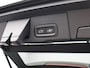 Volvo XC60 2.0 T6 Plug-in hybrid AWD Plus Dark / Pano. dak / Harman Kardon Audio / all season banden / Stoel- + stuurwielverwarming / Elektr. stoelverstelling / BLIS /
