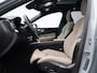 Volvo XC60 2.0 T6 Plug-in hybrid AWD Plus Dark / Pano. dak / Harman Kardon Audio / all season banden / Stoel- + stuurwielverwarming / Elektr. stoelverstelling / BLIS /
