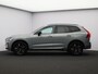 Volvo XC60 2.0 T6 Plug-in hybrid AWD Plus Dark / Pano. dak / Harman Kardon Audio / all season banden / Stoel- + stuurwielverwarming / Elektr. stoelverstelling / BLIS /