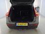 Volvo XC40 Recharge Ultimate 70 kWh | Trekhaak | Panoramadak | PDC V+A en 360 Camera | Stoel + Stuurverwarming | All Season Banden | Warmtepomp | Extra Getint Glas |