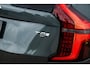 Volvo XC90 2.0 T8 Plug-in hybrid AWD Ultra Dark Executive | Luchtvering | Gelaagd Glas | Bowers & Wilkins | Massage & Ventilatie Stoelen | Panoramadak |
