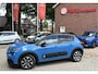 Citroën C3 1.2 Benzine 82 Pk Shine * Superluxe * Navigatie * Dab Radio * Climate & Cruise Control * Achteruitrij Parkeer Camera & Sensoren * Blauw met Zwart Dak * Vingerhoets; Vierde Generatie Eersteklas Service. Al meer dan 100 jaar een begrip in de Brabantse Kempen