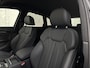 Audi Q5 50 TFSI e 300PK | Luchtvering | B&O Sound | Leder | Carbon | Sportstoelen | Carplay | 11-2022 | Zwarte Hemel | Standkachel | Stoelverwarming | 3-Zone Clima | Black-Optic | Zonwering | Virtual Cockpit | LED | Autom. Achterklep | Bovag Garantie |