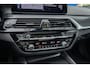 BMW 5-Serie 530e M-sport | Pano | 20'' | Leder | M-pakket | Harman/kardon | Head-up | Elektrisch verstelb. bestuurdersstoel | Apple Carplay/Android Auto | Achteruitrijcamera | Apple Carplay/Android Auto|telefoonintegratie premium | Audio installatie premium