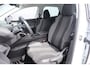 Peugeot 3008 1.2 PureTech Active | Cruise | Trekhaak | Stoelverwarming |