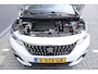 Peugeot 3008 1.2 PureTech Active | Cruise | Trekhaak | Stoelverwarming |