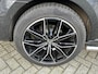 Mercedes-Benz V-klasse 220d Lang Dubbel Cabine | Adaptive Cruise | Lederen Bekleding | Elektrische Schuifdeuren | Elektrisch Bedienbare Achterklep | Leder Interieur | LMV 19 " | Apple Carplay | Navigatie | Camera | Climate Control | Stoelverwarming |