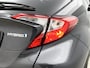 Toyota C-HR / C-HR+ 1.8 Hybrid Style | Dodehoek detectie | Lederen bekleding | Stoel+stuurverwarming | Parkeersensoren voor+achter met assistent | Navigatie | Cruise control Adaptive |