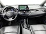 Toyota C-HR / C-HR+ 1.8 Hybrid Style | Dodehoek detectie | Lederen bekleding | Stoel+stuurverwarming | Parkeersensoren voor+achter met assistent | Navigatie | Cruise control Adaptive |