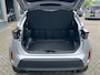 Toyota Yaris Cross 1.5 Hybrid Dynamic | Adaptive Cruise | Parkeersensoren | Stoel & Stuurverwarming | Apple Carplay | Camera | LMV 17" | Draadloze Telefoonlader |