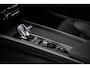 Volvo XC60 2.0 T8 Plug-in hybrid AWD Ultra Dark Executive Edition | Luchtvering | 22" | Gelamineerd Glas | Bowers & Wilkins | Stoelmassage & Ventilatie |