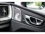 Volvo XC60 2.0 T8 Plug-in hybrid AWD Ultra Dark Executive Edition | Luchtvering | 22" | Gelamineerd Glas | Bowers & Wilkins | Stoelmassage & Ventilatie |