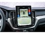 Volvo XC60 2.0 T8 Plug-in hybrid AWD Ultra Dark Executive Edition | Luchtvering | 22" | Gelamineerd Glas | Bowers & Wilkins | Stoelmassage & Ventilatie |