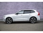 Volvo XC60 2.0 T8 Plug-in hybrid AWD Ultra Dark Executive Edition | Luchtvering | 22" | Gelamineerd Glas | Bowers & Wilkins | Stoelmassage & Ventilatie |