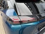 Peugeot 2008 1.2 Hybrid 145 GT | Achteruitrijcamera | Navigatie via Telefoon | Keyless Entry | Full LED Verlichting | Zwart Dak | Cruise Control | Climate Control | Hoge Zitpositie.|