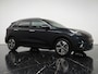 Kia Niro EV e-Niro 64kWh ExecutiveLine (SOH 100%) - Lederen bekleding - Stoel- en stuurverwarming - Navigatie - Camera - JBL - 12 maanden garantie