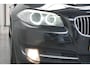 BMW 5-Serie Touring 528i High Executive 260 PK! STANDKACHEL STOELKOELING HEAD UP SUPER NETJES! etc.