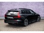 Volvo V60 2.0 T6 Plug-in hybrid AWD Ultra Dark | Trekhaak | 20" | Heico Body Kit | Black Pack | Schuif-/kanteldak | Head Up Display | Donker Glas | Sportstoelen | Power Seats | Harman Kardon |