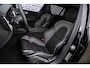 Volvo V60 2.0 T6 Plug-in hybrid AWD Ultra Dark | Schuif-/kanteldak | Head Up Display | Donker Glas | Sportstoelen | Power Seats | Harman Kardon |