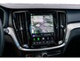 Volvo V60 2.0 T6 Plug-in hybrid AWD Ultra Dark | Trekhaak | 20" | Heico Body Kit | Black Pack | Schuif-/kanteldak | Head Up Display | Donker Glas | Sportstoelen | Power Seats | Harman Kardon |