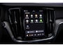 Volvo V60 2.0 T6 Plug-in hybrid AWD Ultra Dark | Schuif-/kanteldak | Head Up Display | Donker Glas | Sportstoelen | Power Seats | Harman Kardon |