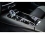 Volvo V60 2.0 T6 Plug-in hybrid AWD Ultra Dark | Trekhaak | 20" | Heico Body Kit | Black Pack | Schuif-/kanteldak | Head Up Display | Donker Glas | Sportstoelen | Power Seats | Harman Kardon |