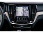 Volvo V60 2.0 T6 Plug-in hybrid AWD Ultra Dark | Trekhaak | 20" | Heico Body Kit | Black Pack | Schuif-/kanteldak | Head Up Display | Donker Glas | Sportstoelen | Power Seats | Harman Kardon |