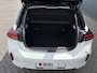 Opel Corsa-e Electric Ultimate 50 kWh (Camera - LED - Automatische Airco - Alcantara - Stoel-/- Stuurverwarming - Navigatie via APP - Parkeersensoren V+A - Two Tone - Dodehoekdetectie)