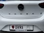 Opel Corsa-e Electric Ultimate 50 kWh (Camera - LED - Automatische Airco - Alcantara - Stoel-/- Stuurverwarming - Navigatie via APP - Parkeersensoren V+A - Two Tone - Dodehoekdetectie)