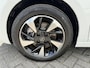 Opel Corsa-e Electric Ultimate 50 kWh (Camera - LED - Automatische Airco - Alcantara - Stoel-/- Stuurverwarming - Navigatie via APP - Parkeersensoren V+A - Two Tone - Dodehoekdetectie)