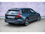 Volvo V60 2.0 T6 Plug-in hybrid AWD Ultra Dark | Schuif-/kanteldak | Head Up Display | Donker Glas | Sportstoelen | Power Seats | Harman Kardon |