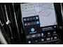 Volvo V60 2.0 T6 Plug-in hybrid AWD Ultra Dark | Schuif-/kanteldak | Head Up Display | Donker Glas | Sportstoelen | Power Seats | Harman Kardon |