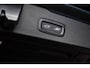 Volvo V60 2.0 T6 Plug-in hybrid AWD Ultra Dark | Schuif-/kanteldak | Head Up Display | Donker Glas | Sportstoelen | Power Seats | Harman Kardon |