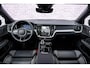 Volvo V60 2.0 T6 Plug-in hybrid AWD Ultra Dark | 20" | Heico Body Kit | Black Pack | Panoramadak | Head Up Display | Donker Glas | Sportstoelen | Power Seats | Harman Kardon |