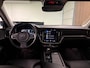 Volvo V60 B4 Aut. Business Edition | Trekhaak | Pine Grey! | Adaptieve Cruise Control | Stoel en Stuurwielverwarming | Parkeercamera | Pilot Assist | BLIS Dode Hoek Detectie | Lederen bekleding | Zitting verlenging voorstoelen | 17 Inch | Keyless Drive | Privacy Glass | 4-Voudig verstelbare lendesteun elektrisch | Parkeersensoren voor+achter | Elektrisch bedienbare achterklep | Draadloos telefoon opladen | DAB Radio | Apple Carplay/Android Auto | Climate Control L+R | Volvo On Call met mobiele App functie | Pine Grey Metallic |