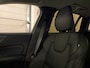 Volvo V60 B4 Aut. Business Edition | Trekhaak | Pine Grey! | Adaptieve Cruise Control | Stoel en Stuurwielverwarming | Parkeercamera | Pilot Assist | BLIS Dode Hoek Detectie | Lederen bekleding | Zitting verlenging voorstoelen | 17 Inch | Keyless Drive | Privacy Glass | 4-Voudig verstelbare lendesteun elektrisch | Parkeersensoren voor+achter | Elektrisch bedienbare achterklep | Draadloos telefoon opladen | DAB Radio | Apple Carplay/Android Auto | Climate Control L+R | Volvo On Call met mobiele App functie | Pine Grey Metallic |