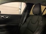 Volvo V60 B4 Aut. Business Edition | Trekhaak | Pine Grey! | Adaptieve Cruise Control | Stoel en Stuurwielverwarming | Parkeercamera | Pilot Assist | BLIS Dode Hoek Detectie | Lederen bekleding | Zitting verlenging voorstoelen | 17 Inch | Keyless Drive | Privacy Glass | 4-Voudig verstelbare lendesteun elektrisch | Parkeersensoren voor+achter | Elektrisch bedienbare achterklep | Draadloos telefoon opladen | DAB Radio | Apple Carplay/Android Auto | Climate Control L+R | Volvo On Call met mobiele App functie | Pine Grey Metallic |