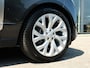 Land Rover Range Rover P400e Autobiography 404 PK | Meridan audio | Panoramadak | Stoelmassage | Head-Up | Adaptive cruise | Lounge stoelen | Luchtvering |