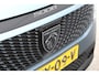 Peugeot e-5008 GT Exclusive 73 kWh | Panorama/schuifdak | Lederen bekleding | Massage | 20 Inch LMV | Fase 3 laden |