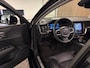 Volvo V60 T8 AWD Recharge Plus Bright | Schuifdak | Trekhaak | 455pk | Adaptieve Cruise Control | Stoelverwarming voor+achter | Stuurwielverwarming | Full LED Meesturende koplampen | Pilot Assist | BLIS Dode Hoek Detectie | Parkeercamera | Elektrische voorstoelen geheugen | Lederen bekleding | Zitting verlenging voorstoelen | 18 Inch | Google Infotainment | Keyless Drive | Parkeersensoren voor+achter | Privacy Glass | Elektrisch bedienbare achterklep | DAB Radio | Apple Carplay/Android Auto | Volvo On Call met mobiele App functie | Onyx Black Metallic |