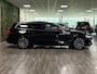 Volvo V60 T8 AWD Recharge Plus Bright | Schuifdak | Trekhaak | 455pk | Adaptieve Cruise Control | Stoelverwarming voor+achter | Stuurwielverwarming | Full LED Meesturende koplampen | Pilot Assist | BLIS Dode Hoek Detectie | Parkeercamera | Elektrische voorstoelen geheugen | Lederen bekleding | Zitting verlenging voorstoelen | 18 Inch | Google Infotainment | Keyless Drive | Parkeersensoren voor+achter | Privacy Glass | Elektrisch bedienbare achterklep | DAB Radio | Apple Carplay/Android Auto | Volvo On Call met mobiele App functie | Onyx Black Metallic |
