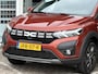 Dacia Jogger 1.6 Hybrid 140 Expression 5p. | Navigatie | LED | DAB | Cruise Control | Airco | Parkeersensoren | Apple Carplay & Android Auto |