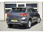 Volkswagen T-Roc 1.0 TSI Style BJ2021 Lmv 16" | Led | Pdc | Achteruitrijcamera | App-Connect | Virtual cockpit | Climate control | Cruise control | Getint glas