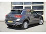 Volkswagen T-Roc 1.0 TSI Style BJ2021 Lmv 16" | Led | Pdc | Achteruitrijcamera | App-Connect | Virtual cockpit | Climate control | Cruise control | Getint glas