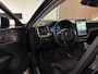 Volvo XC60 T6 AWD Recharge Plus Dark | MY26 Facelift | Schuifdak | Trekhaak | 360° Camera | | Head-Up Display | Harman Kardon | All Season banden |Adaptieve Cruise Control | Stoelverwarming voor+achter | Stuurwielverwarming | Pilot Assist | BLIS Dode Hoek Detectie | 19 Inch | Elektrische voorstoelen geheugen | Quilted Nordico bekleding | Zitting verlenging voorstoelen | Google Infotainment | Keyless Drive | Parkeersensoren voor+achter | Elektrisch bedienbare achterklep | DAB Radio | Apple Carplay/Android Auto | Draadloos telefoon opladen | Volvo On Call met mobiele App functie | Onyx Black Metallic |